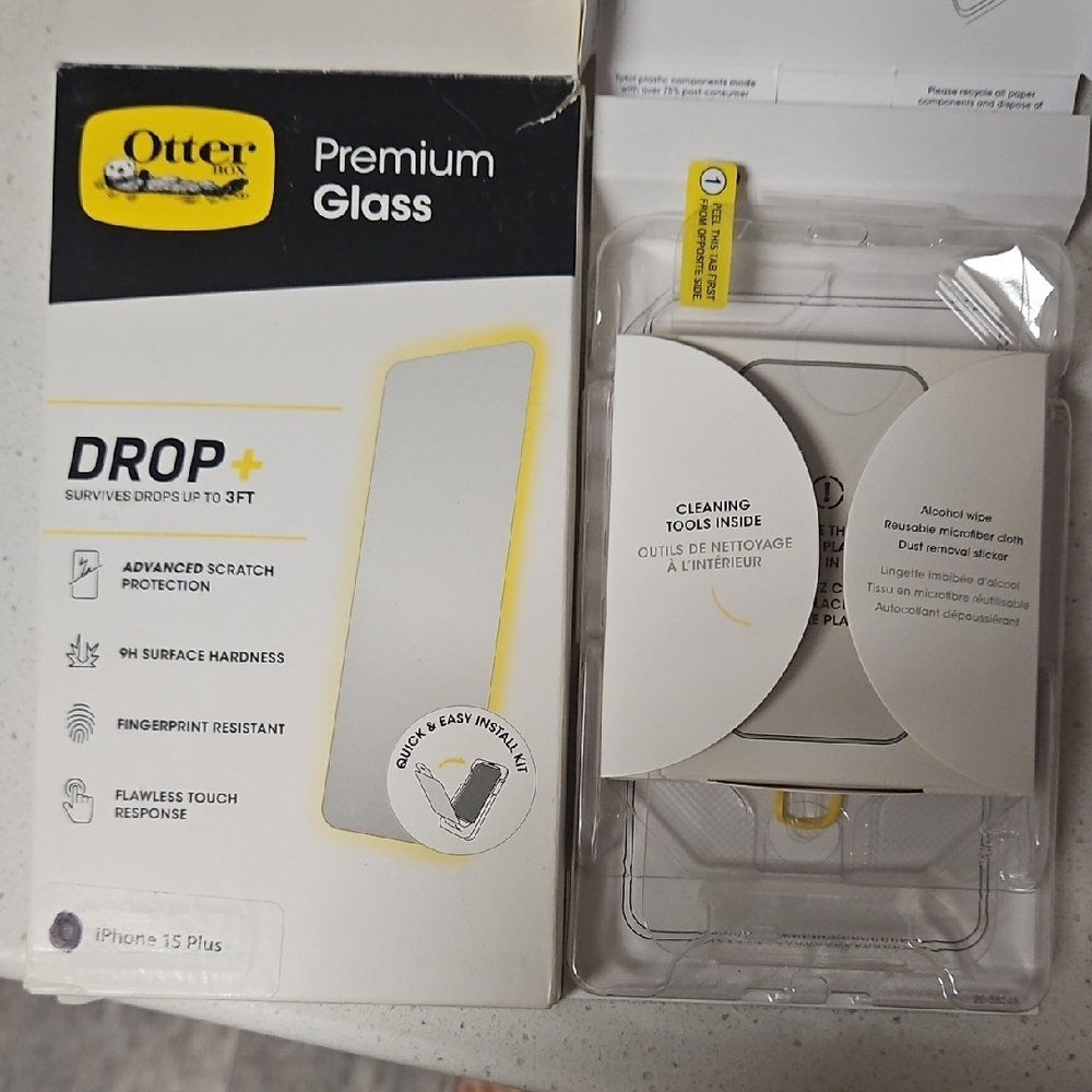 OtterBox Premium Apple Glass Screen Protector for iPhone 15 Plus - Transparent